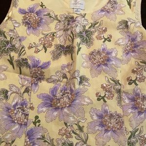 Beautiful top that matches with everything.